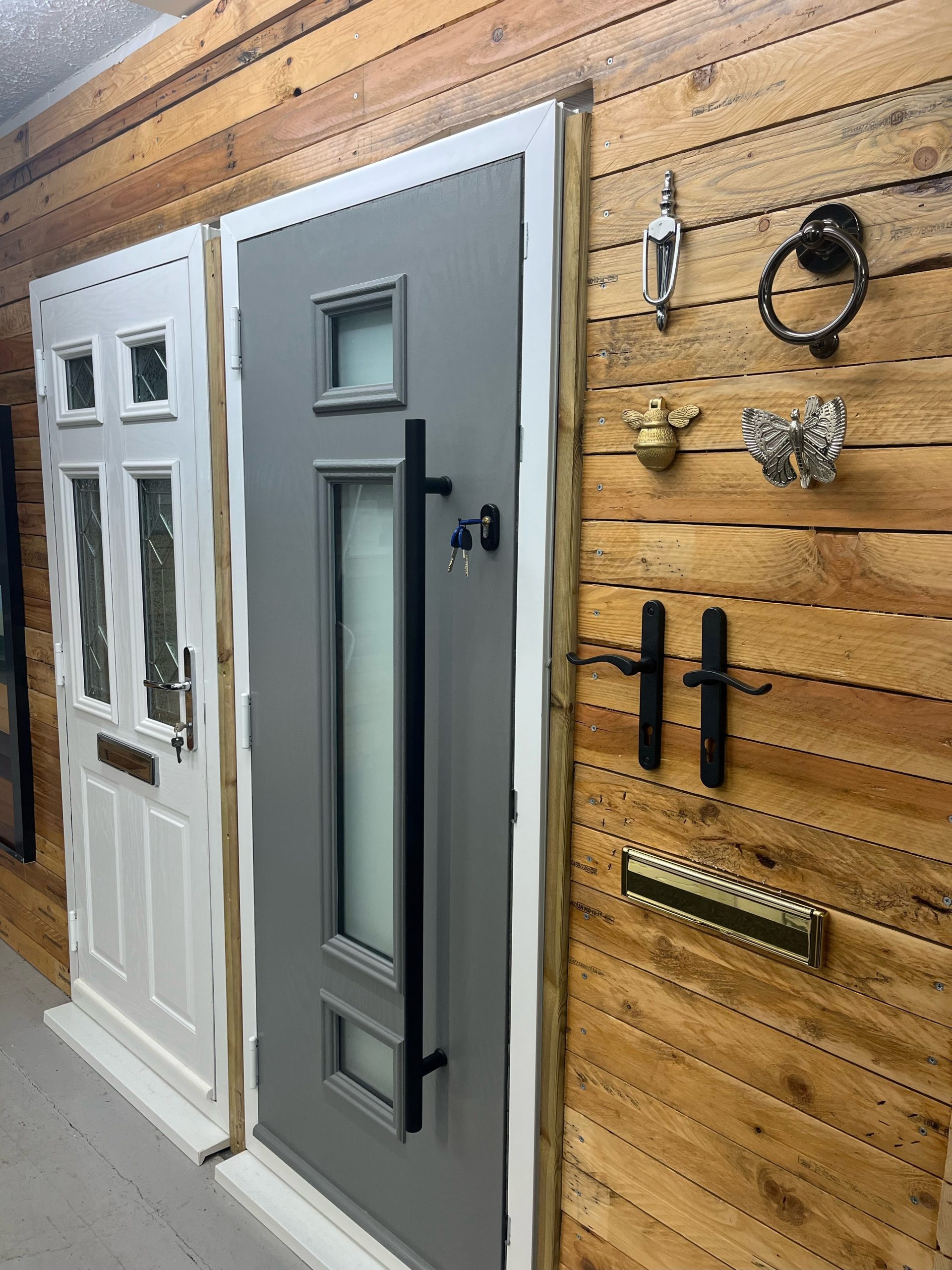 SHOWROOM FRONT DOORS